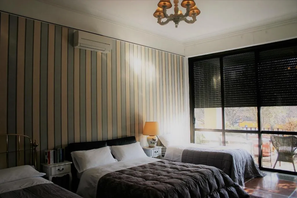 Room, B&B Bonne Nuit Rome, Naples