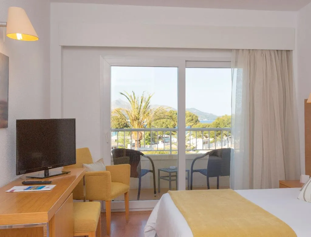 Double or Twin STANDARD Room, JS Alcudi Mar, Majorca