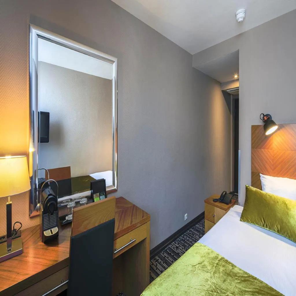 DOUBLE BASIC Room, The Alfred Hotel, Amsterdam