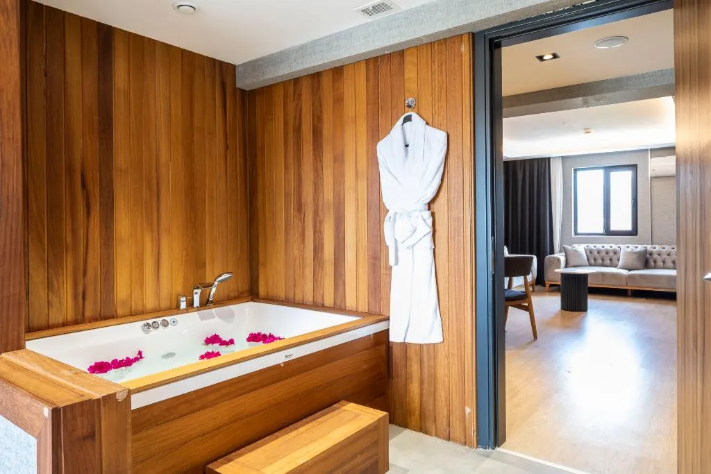 SUITE KING SIZE BED Room, Ramada By Wyndham Dalaman, Dalaman