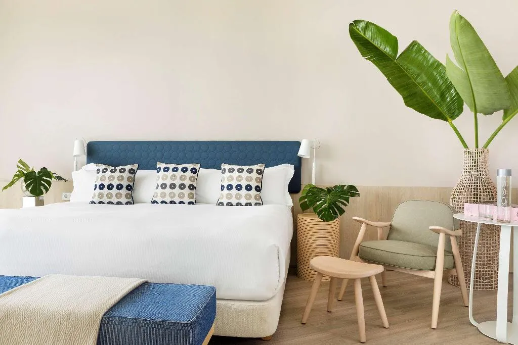 SUITE SEA VIEW Room, ME Sitges Terramar, Costa Brava