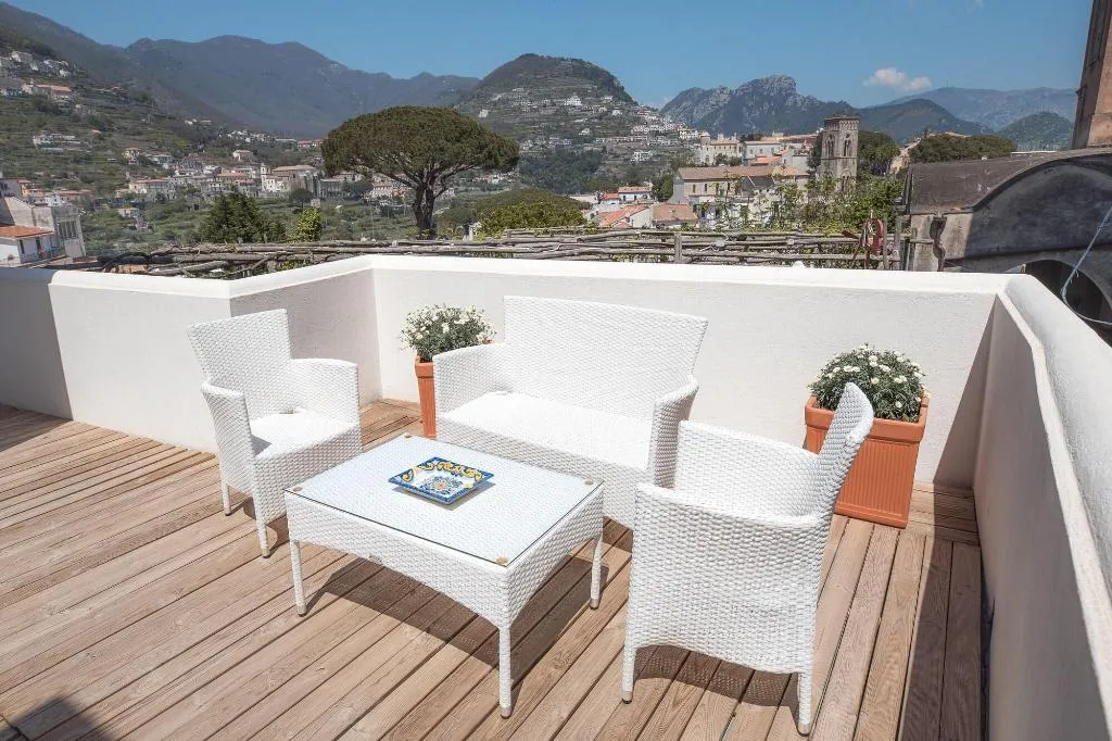 Room, Mimì B&B, Naples