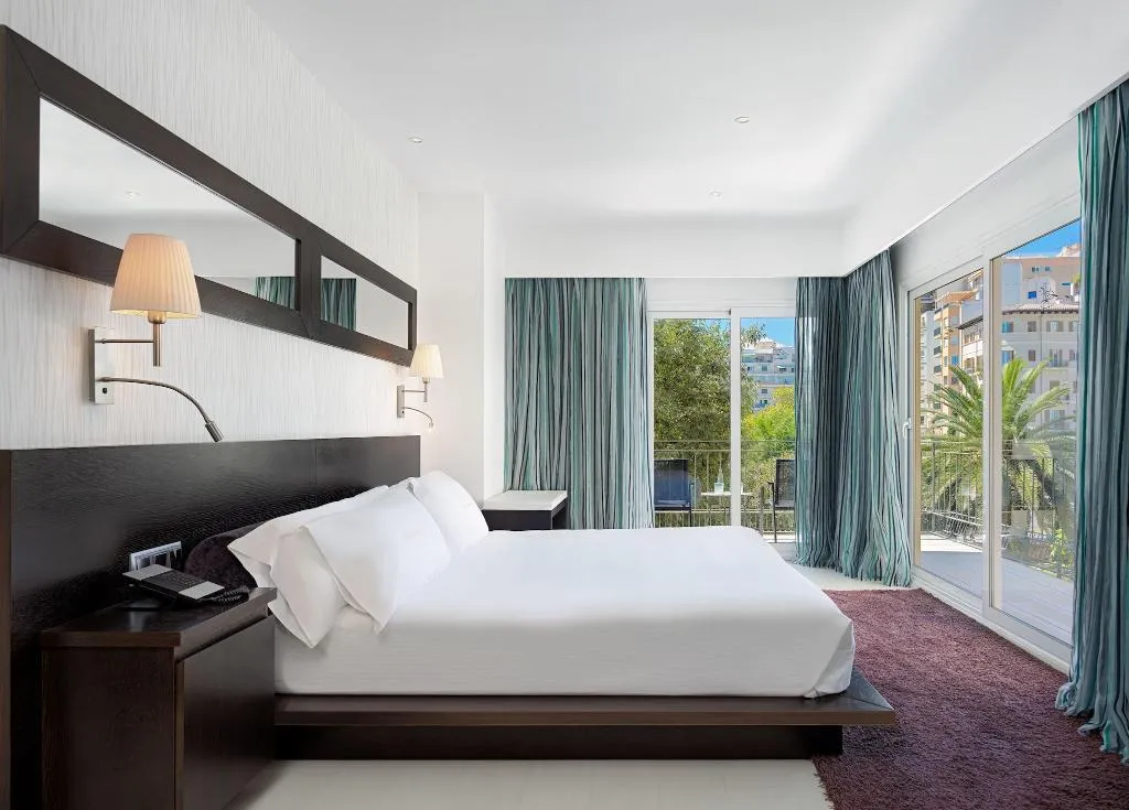 SUITE CLASSIC KING BED Room, Hotel Saratoga, Majorca