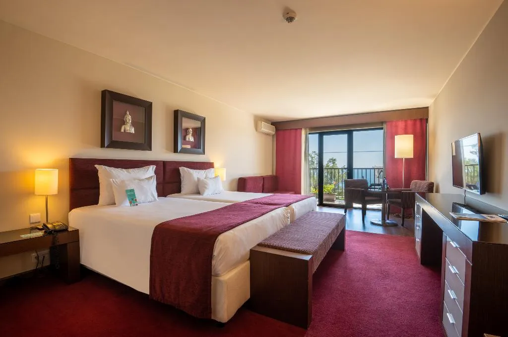 Double or Twin SEA VIEW Room, Vila Gale Cascais, Lisbon