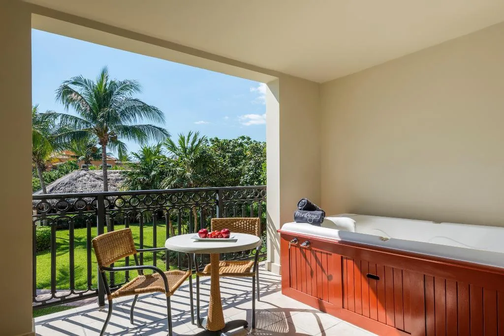 JUNIOR SUITE DELUXE Room, Ocean Coral & Turquesa All Inclusive, Cancun Area