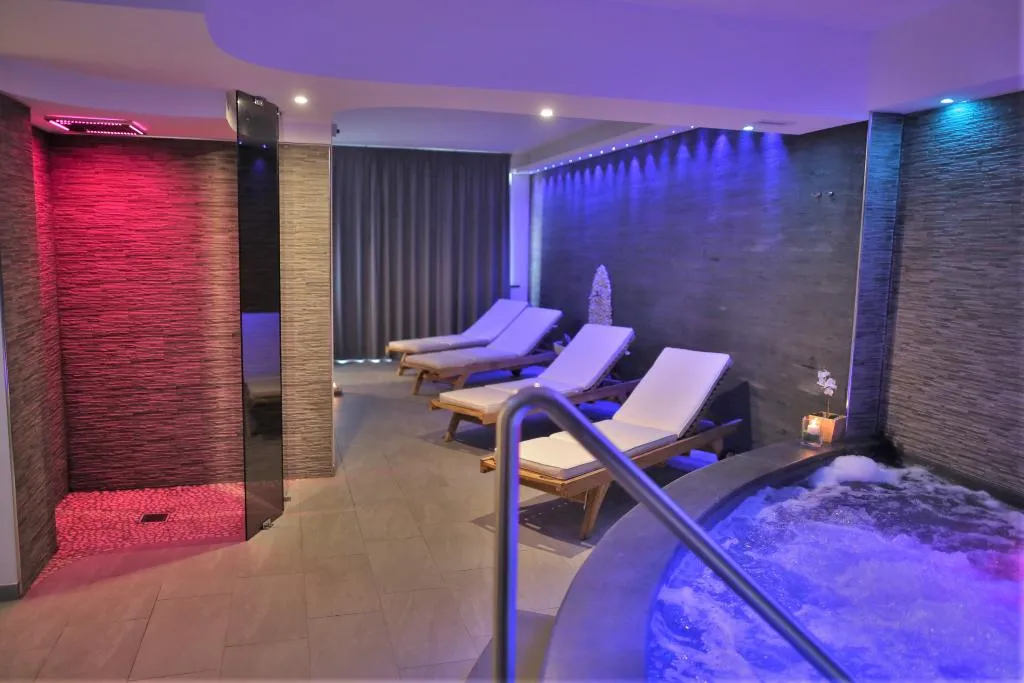 Sports and Entertainment, Mareneve Resort, Catania