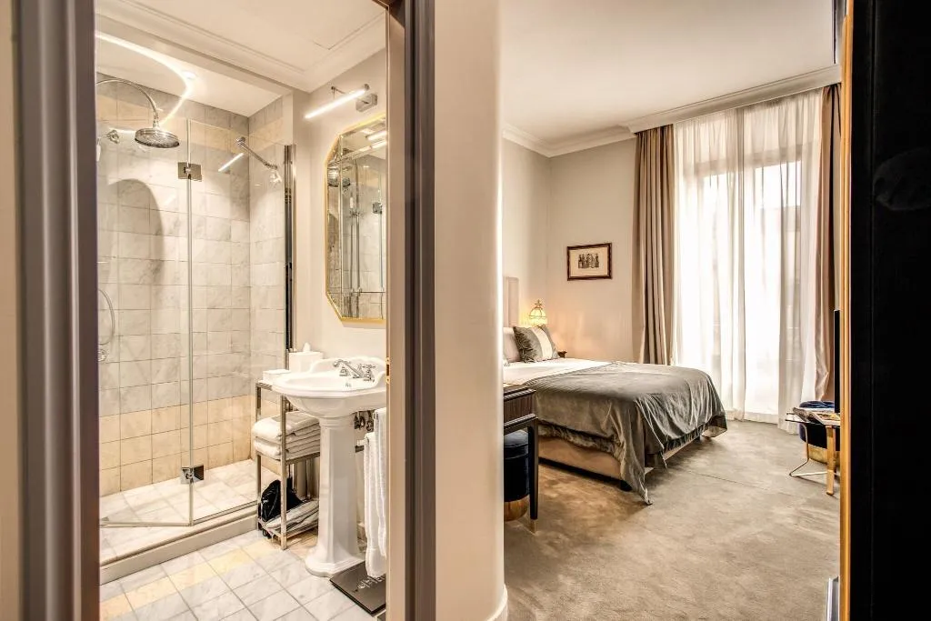 DOUBLE SUPERIOR QUEEN BED Room, Martius Private Suites Hotel, Rome