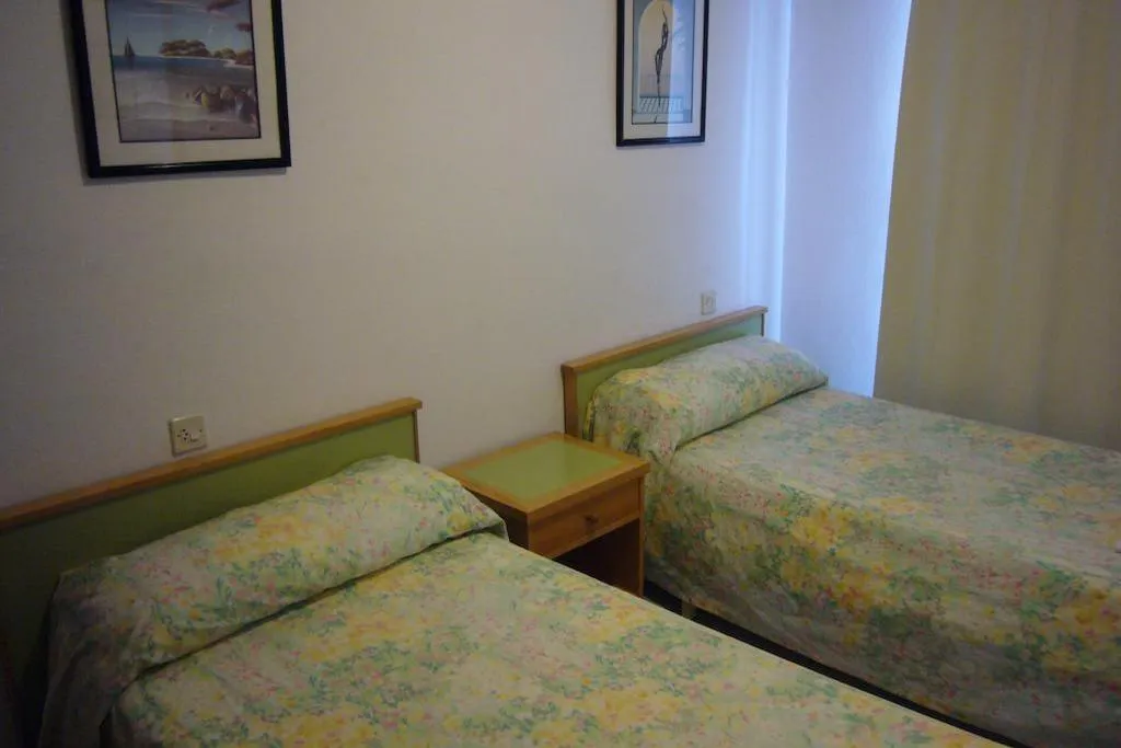 Room, Gemelos XII, Costa Blanca