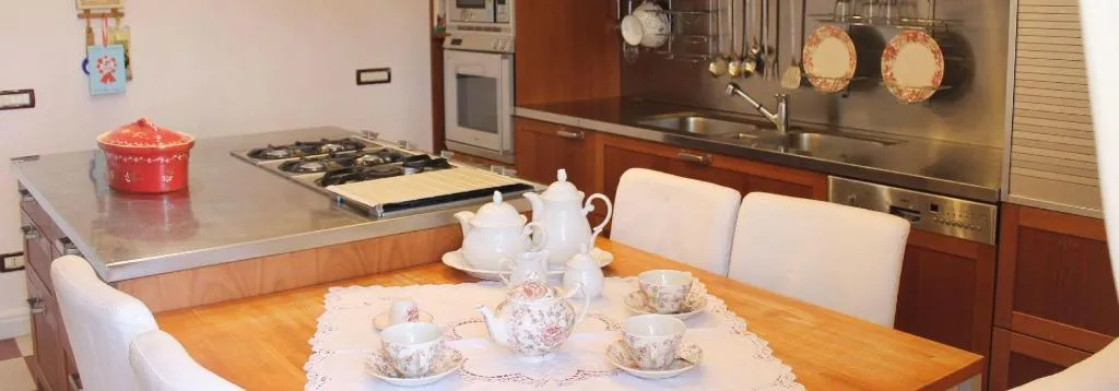 Restaurant, B&B Le Sorelle, Naples
