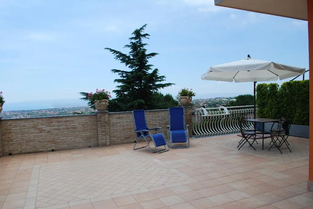 Terrace, Etna Royal View, Catania
