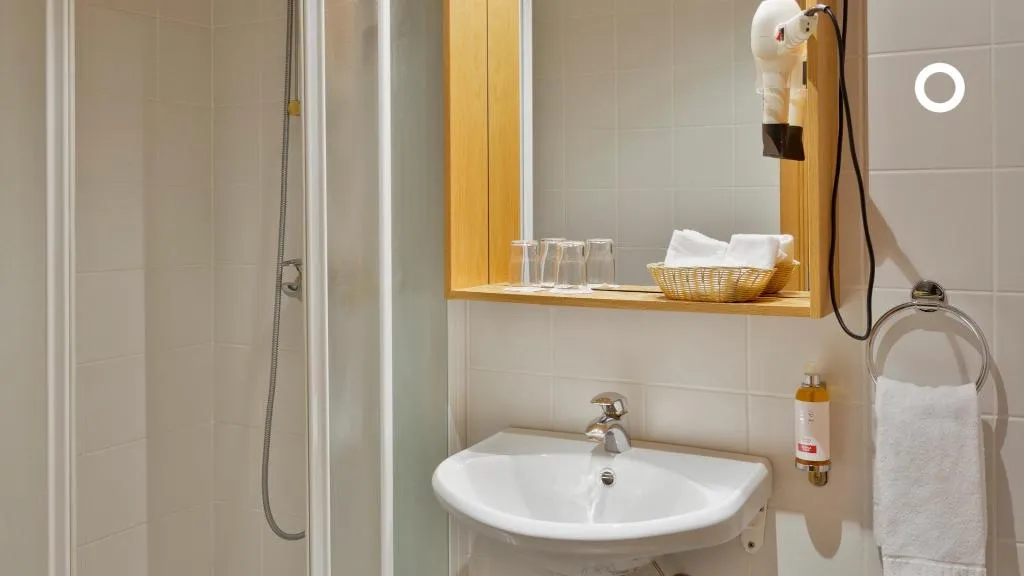 Double or Twin STANDARD Room, Center Hotels Skjaldbreid, Reykjavik