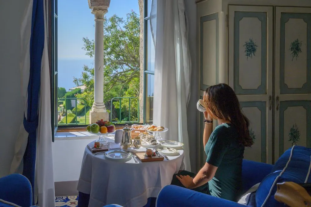Room, Villa Cimbrone, Naples