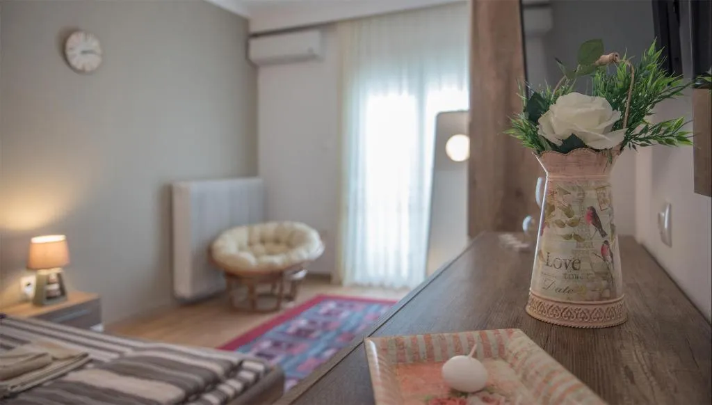 APARTMENT CAPACITY 6 Room, Michalis Apartments, Thessaloniki