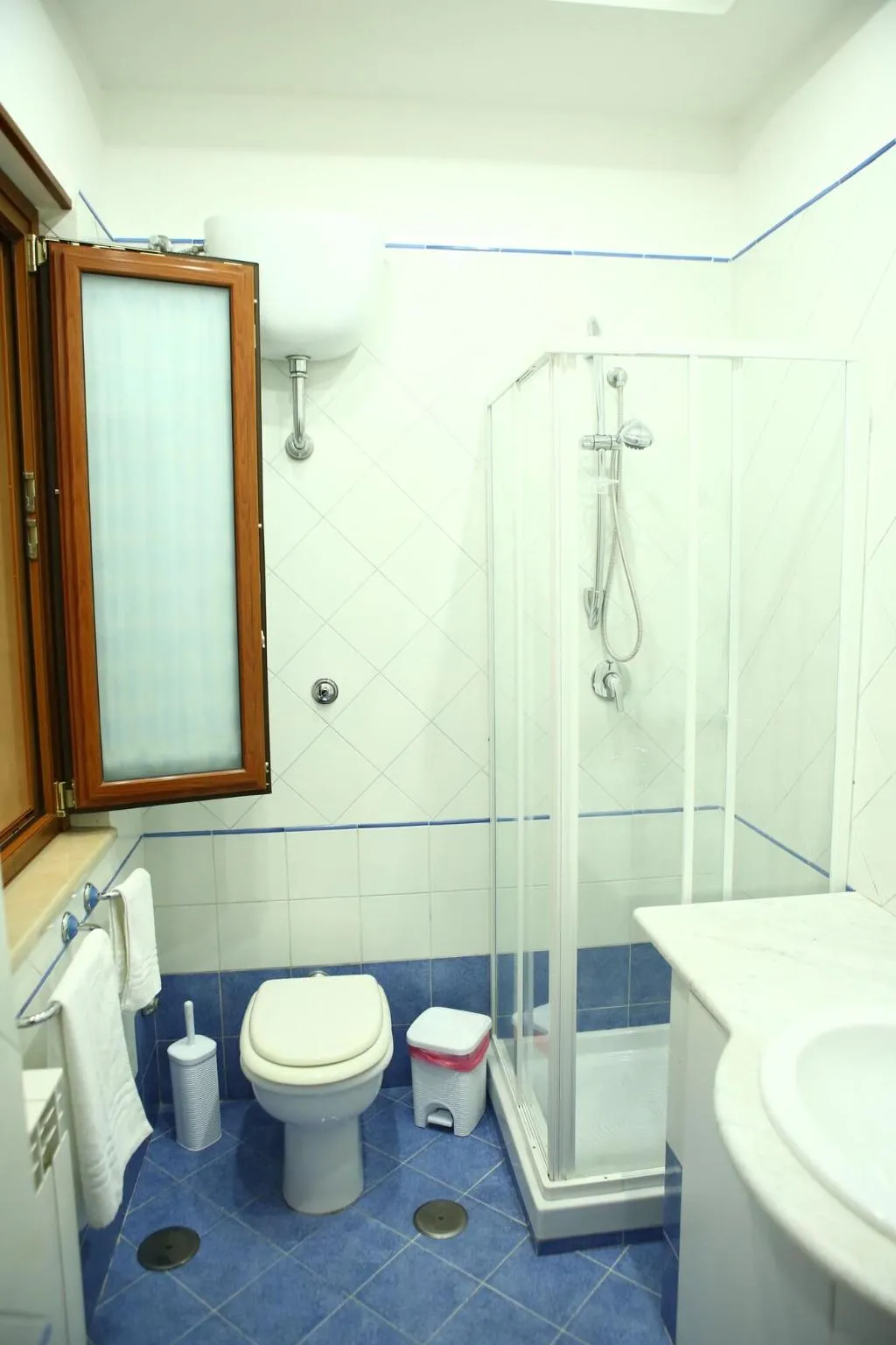 Room, B&B Cornelia, Naples