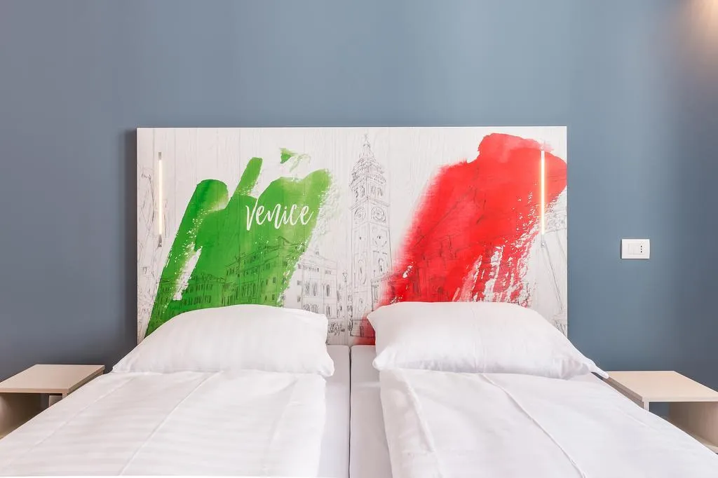 Room, a&o Hotel Venezia Mestre, Venice