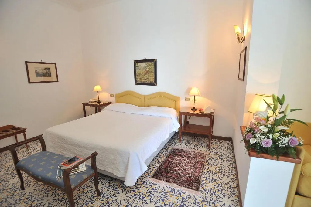 JUNIOR SUITE SEA VIEW WITH BALCONY Room, Belvedere, Naples