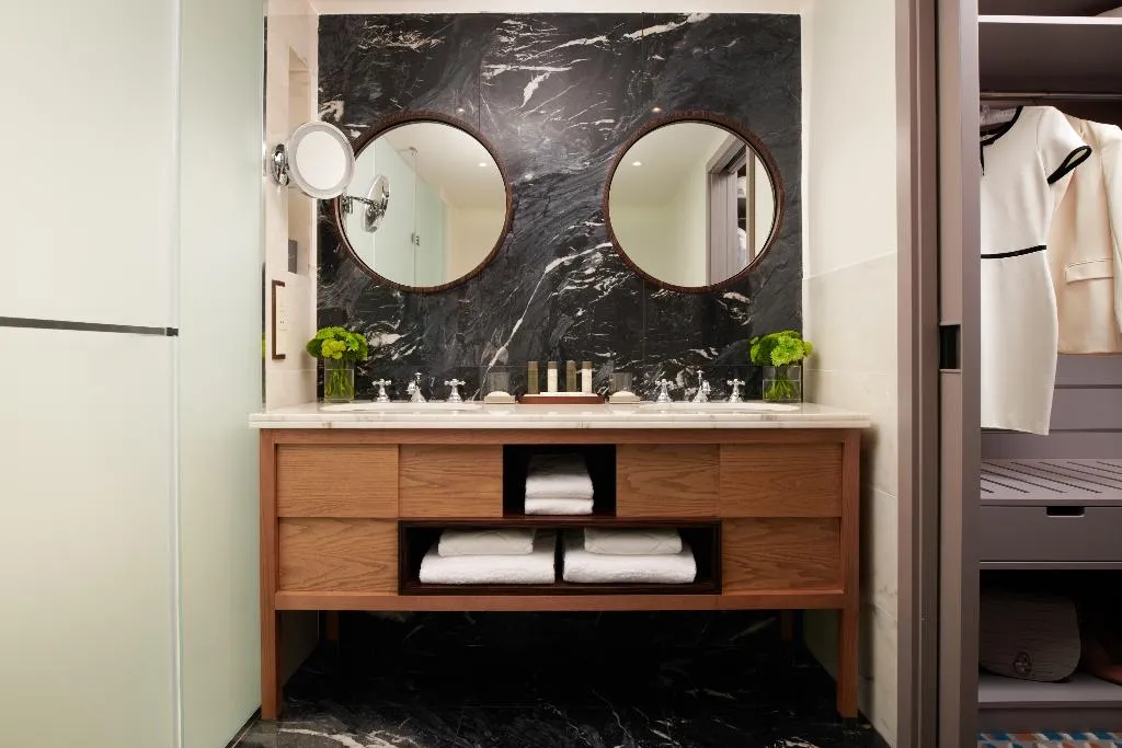 SUITE STANDARD Room, Corinthia Lisbon, Lisbon