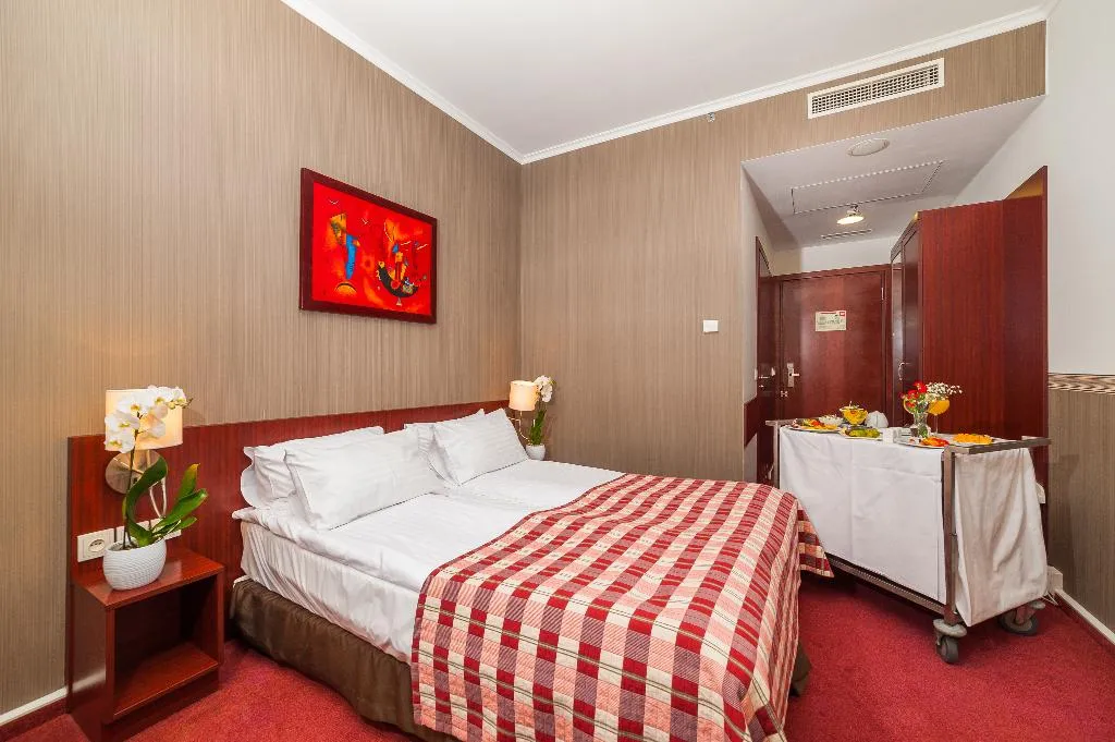 DOUBLE CAPACITY 4 Room, Premier Kraków Hotel, Krakow