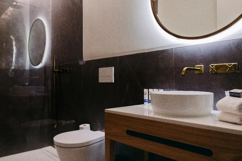 APARTMENT TWO BEDROOMS Room, Torel 1884 Suites & Apartments, Porto