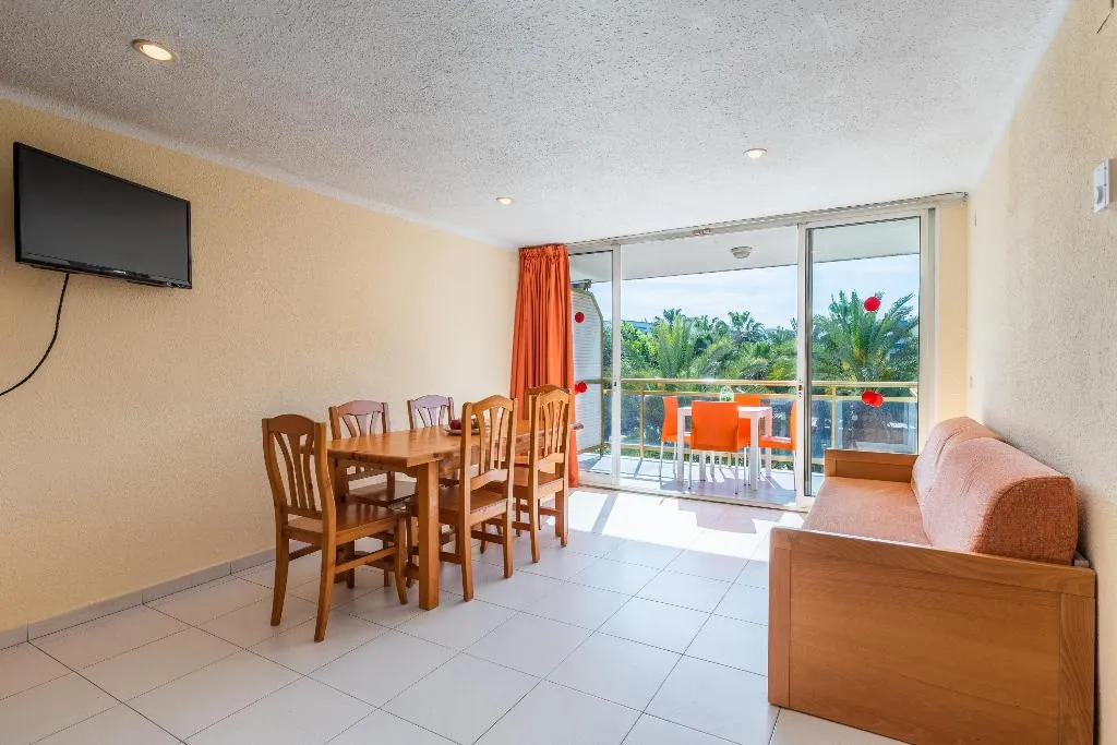 APARTMENT CAPACITY 6 TWO BEDROOMS Room, Los Peces, Costa Dorada