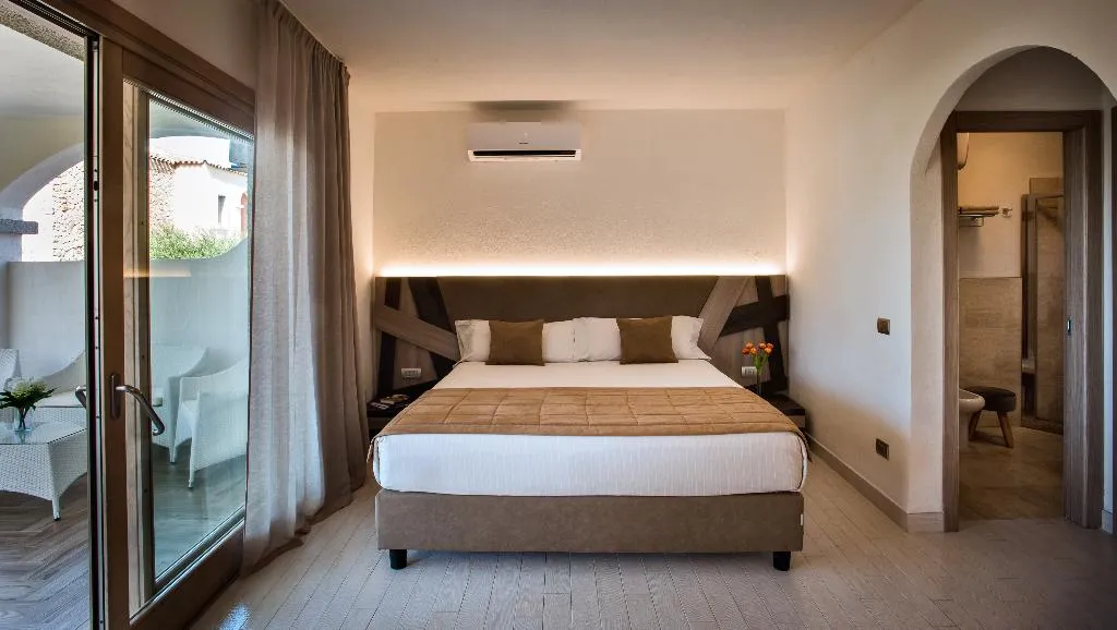 SUITE GARDEN VIEW Room, Grand Hotel Resort Ma&Ma - Adults Only, Olbia