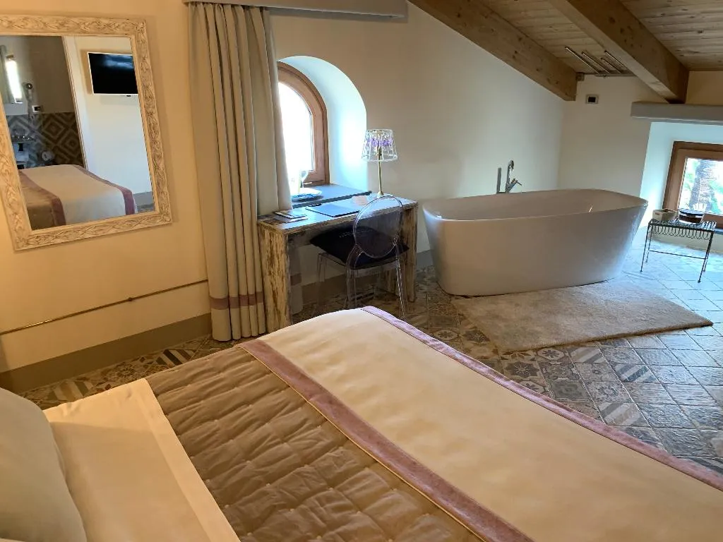 DOUBLE DELUXE Room, Don Giulio Luxury Rooms, Naples