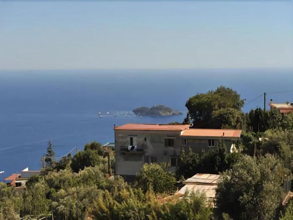 General view, Le Due Sirene, Naples