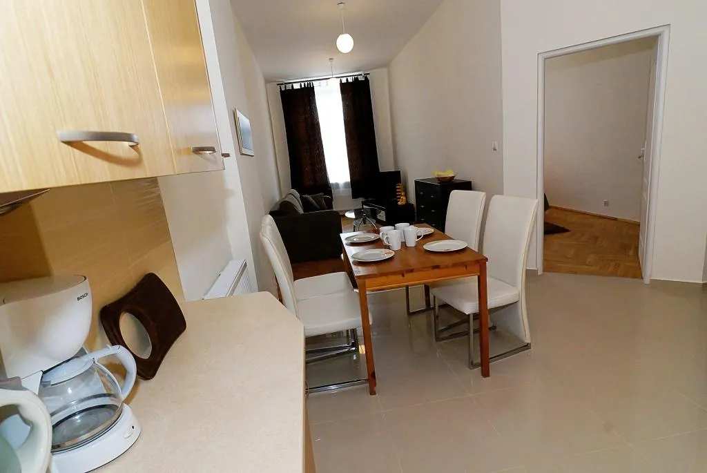APARTMENT CAPACITY 4 ONE BEDROOM Room, P&J Tourist Apartments, Krakow