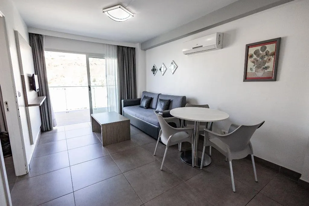 APARTMENT WITH TERRACE Room, Servatur Castillo de Sol, Gran Canaria