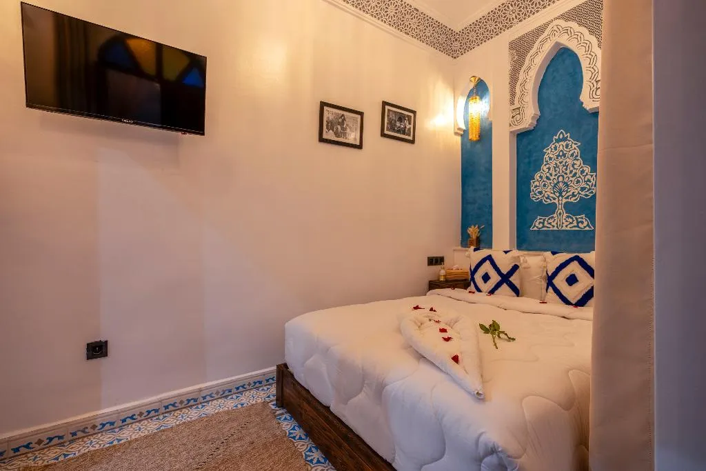 DOUBLE QUEEN SIZE BED Room, Riad La Perle Bleue, Marrakech