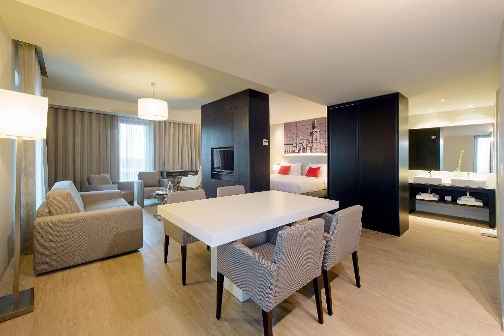 SUITE STANDARD Room, Melia Lisboa Aeroporto, Lisbon