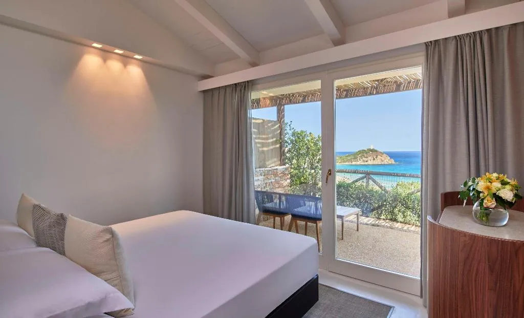 DOUBLE DELUXE SEA VIEW Room, Baia di Chia Resort Sardinia, Curio Collection, Cagliari