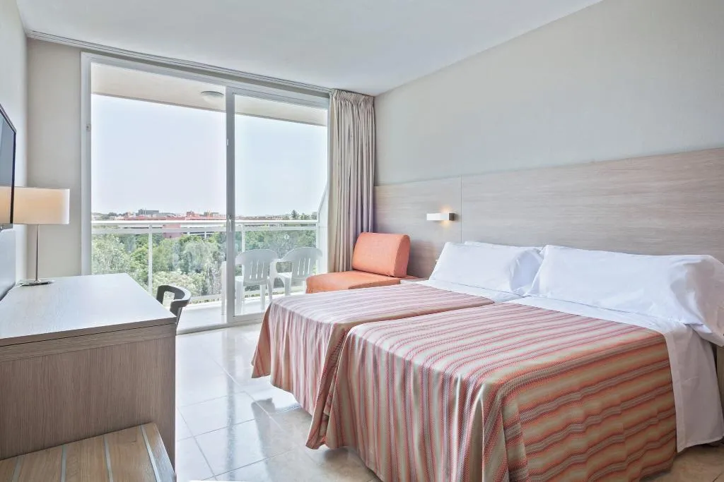 DOUBLE TWO BEDS Room, Sol Costa Daurada, Costa Dorada