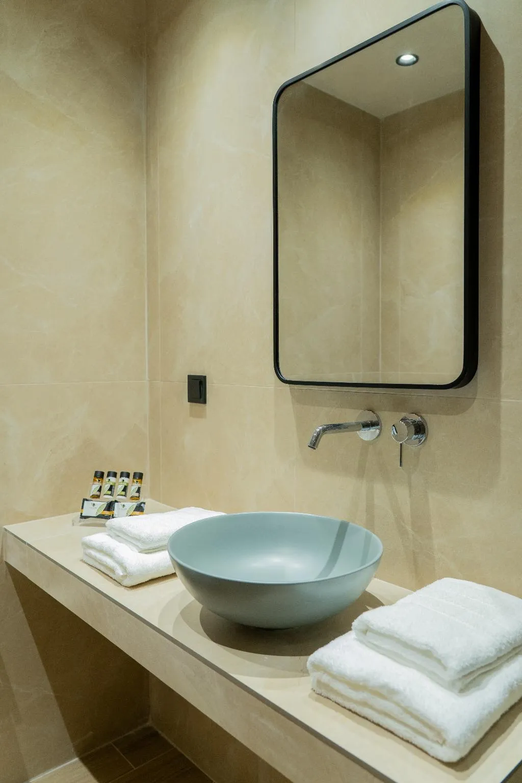 Double or Twin DELUXE WITH JACUZZI Room, Irida Aegean View, Skiathos