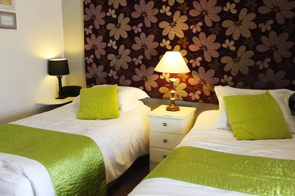 Room, Robin Hill House, Cork