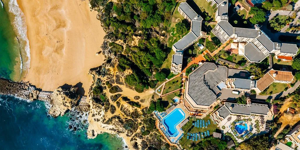Terrace, Auramar Beach Resort, Algarve