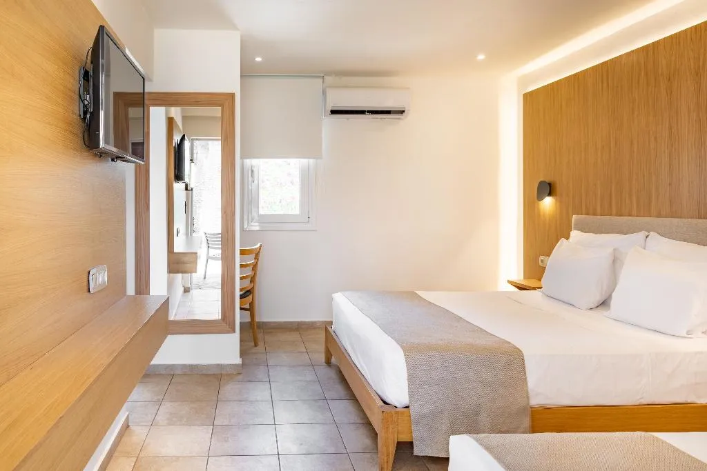BUNGALOW GARDEN VIEW Room, Civitel Creta Beach, Crete