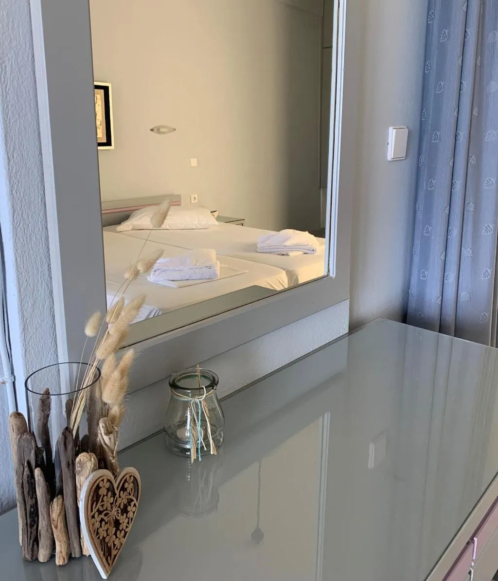 Room, Ermis Suites, Crete