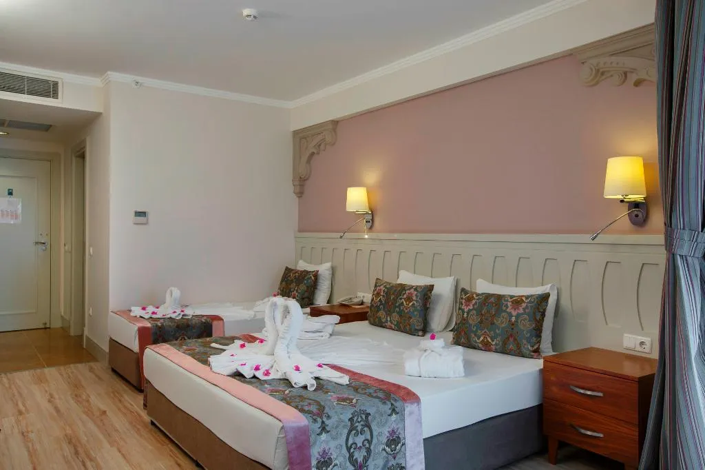 Room, Side Crown Serenity, Antalya