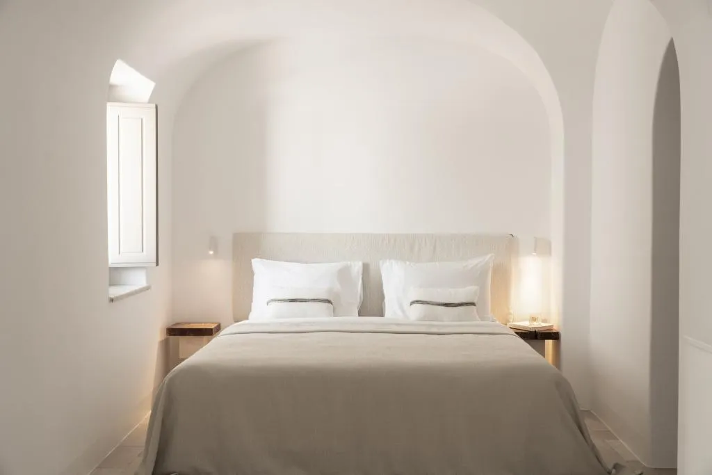 SUITE HONEYMOON Room, Canaves Ena, Santorini
