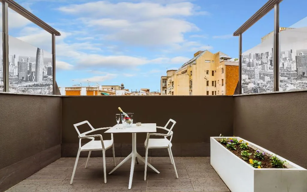 DOUBLE WITH TERRACE Room, Grums Hotel & Spa, Barcelona