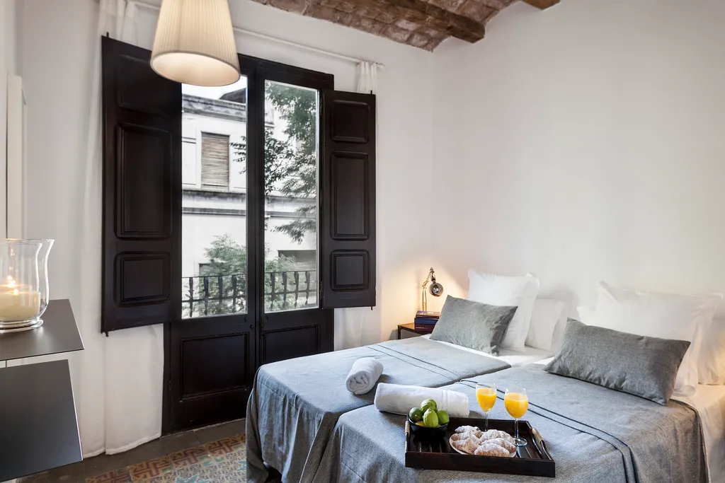 APARTMENT WITH TERRACE Room, Charming Flats by Aspasios, Barcelona