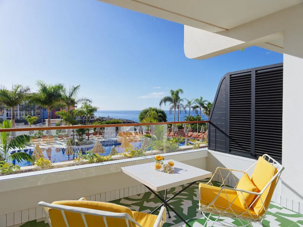 FAMILY ROOM SUPERIOR Room, H10 Atlantic Sunset Horizons Collection, Tenerife