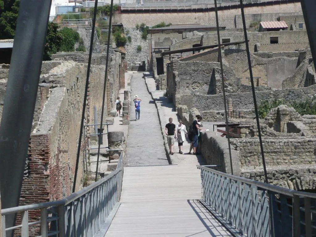 General view, I Papiri, Naples