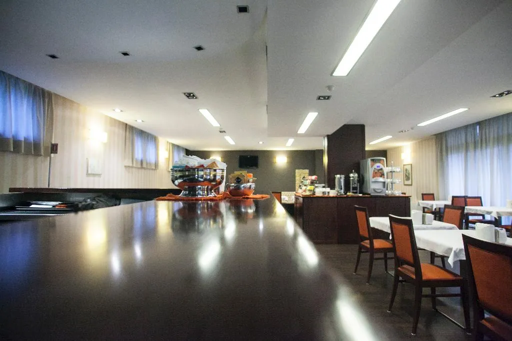 Bar, Hotel 2C, Milan