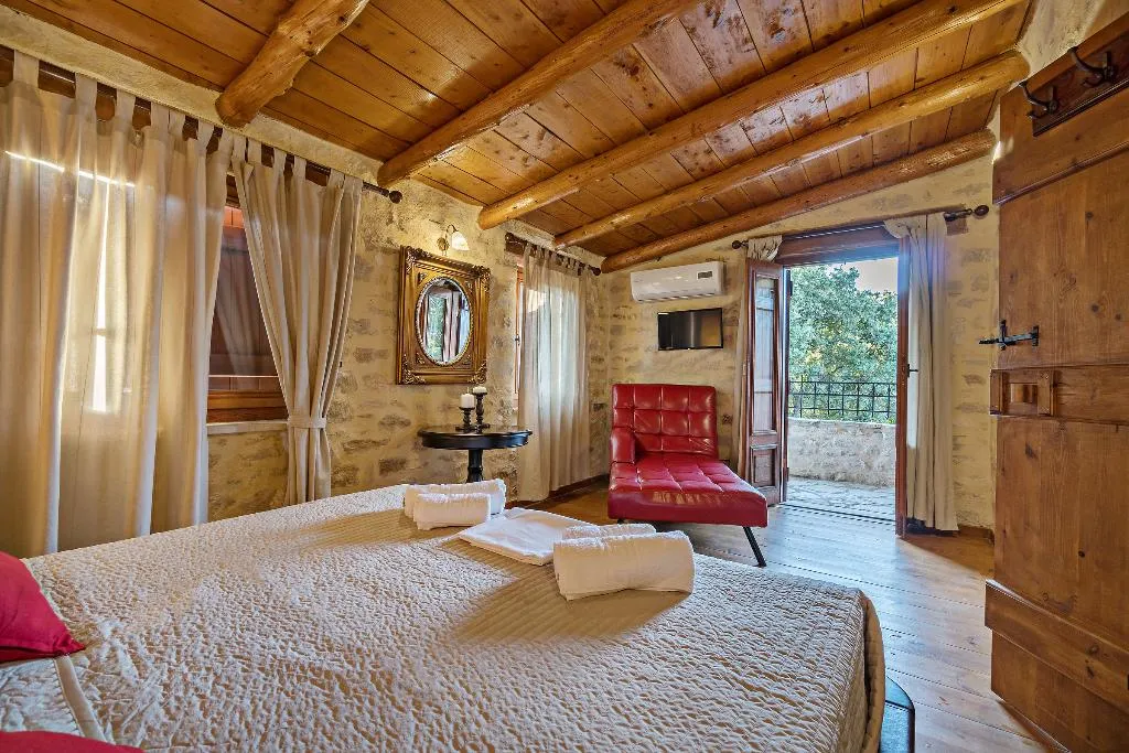 VILLA FIVE BEDROOMS WITH PRIVATE POOL Room, Villa Kalliopi, Crete