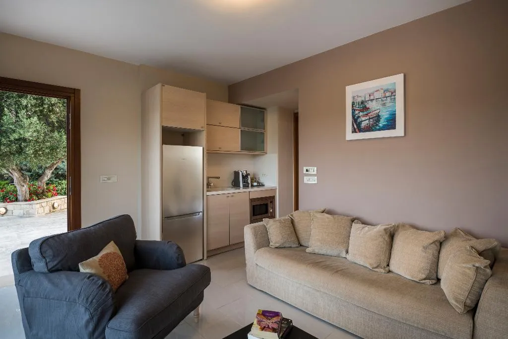VILLA WITH PRIVATE POOL Room, Spilia Village Hotel & Villas, Crete