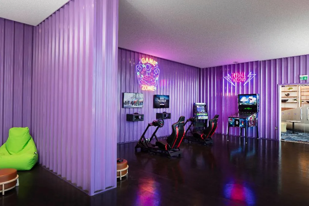 Sports and Entertainment, Centara Mirage Beach Resort Dubai, Dubai
