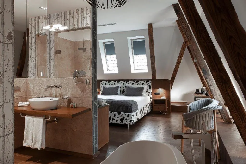 DOUBLE DELUXE Room, Relais & Chateaux Hotel Quadrille - Adults Only, Gdansk