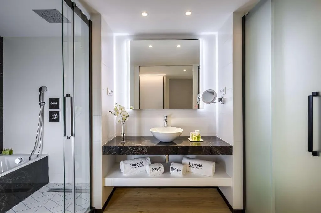 TRIPLE PREMIUM Room, Barcelo Imagine, Madrid